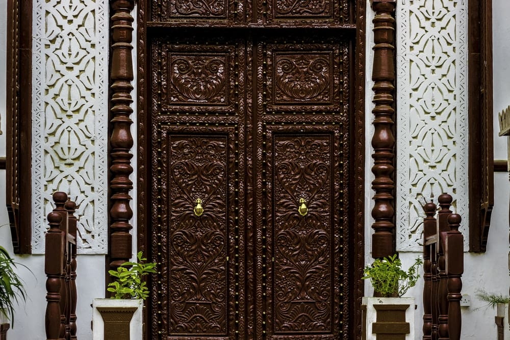 Cross Stitch | Jeddah - Brown Wooden Door Closed - Cross Stitched